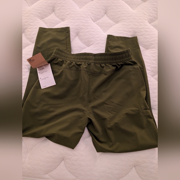 NWT North Face "Never Stop Wearing" Joggers - Picture 4 of 11